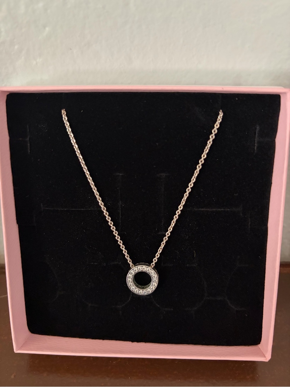 Pandora Logo Pavé Circle Collier Necklace